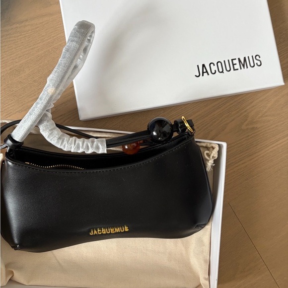 Jacquemus Black Shoulder Bag with Gold Accents - Picture 7 of 8
